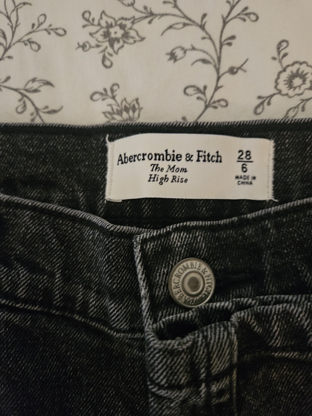 Abercrombie & Fitch Women's The Mom High-Rise Jeans - Charcoal Black Wash